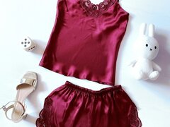 Pijama dama ieftina cu aspect satinat